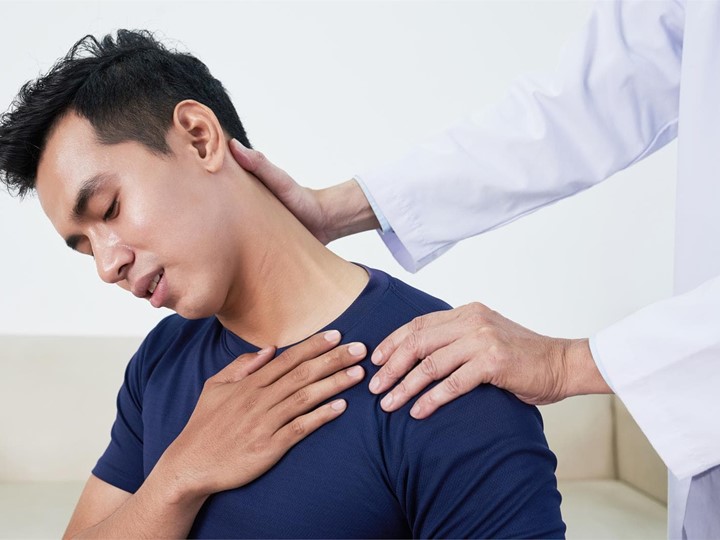 Cervicalgia mecánica: causas más comunes y cómo la fisioterapia puede ayudarte a eliminar el dolor de cuello
