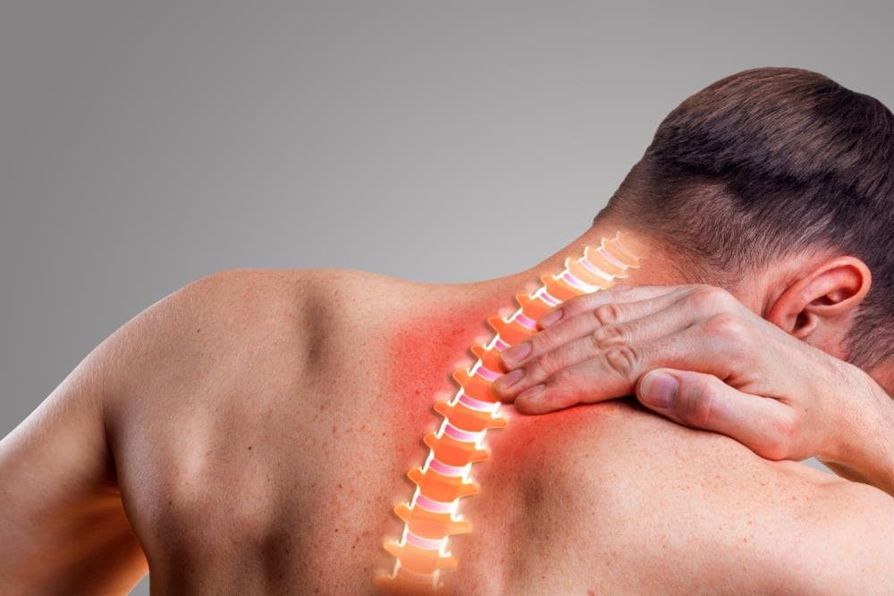 Cómo aliviar el dolor cervical con fisioterapia y osteopatía: consejos prácticos y ejercicios