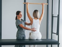 Ejercicio terapéutico: cuando moverse bien marca la diferencia en tu recuperación