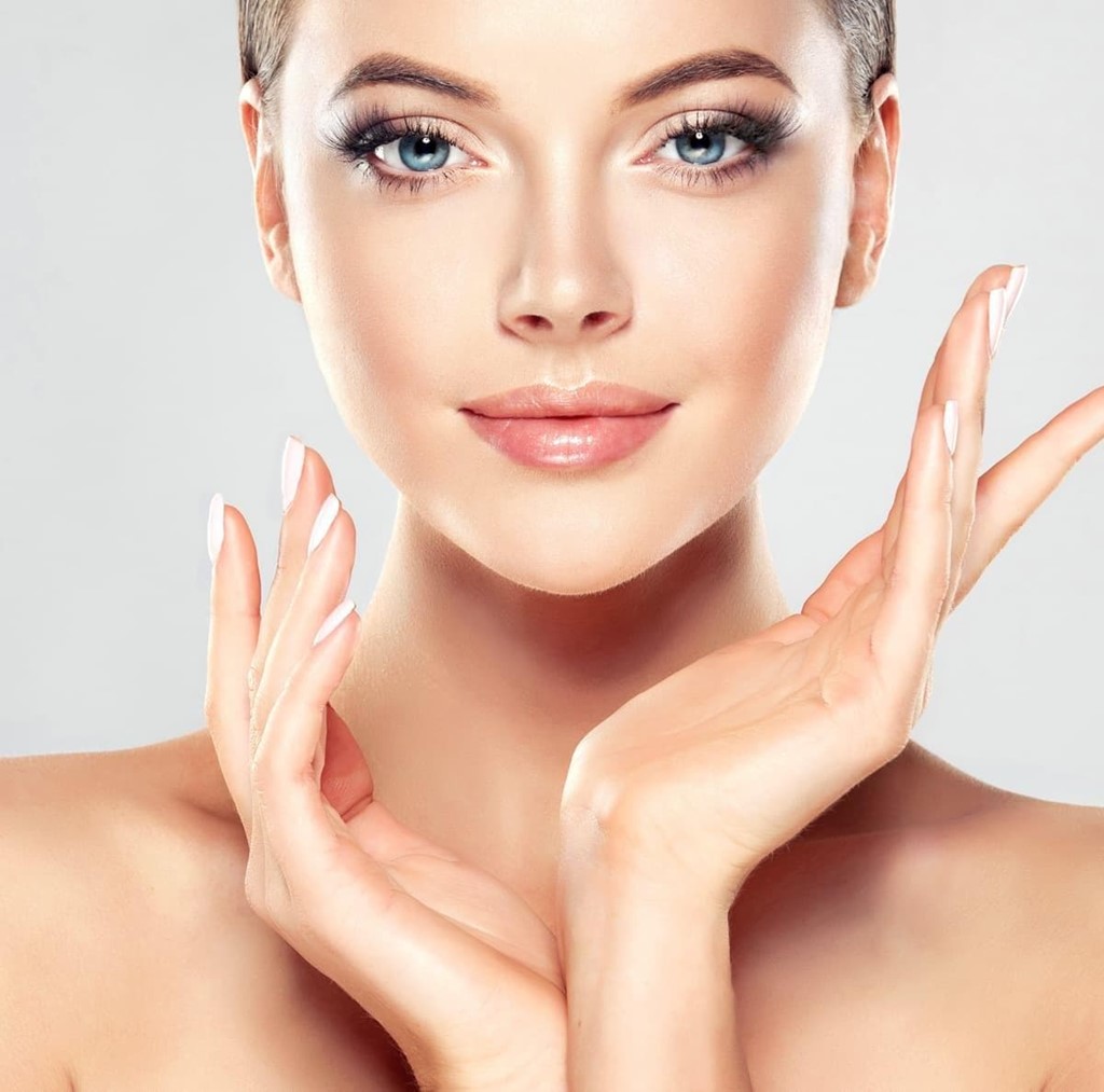 Un rostro fresco, iluminado y nutrido con lo último de tratamientos faciales